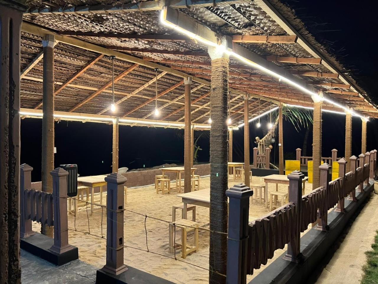 Ocean Reef Hotel Hikkaduwa Εξωτερικό φωτογραφία