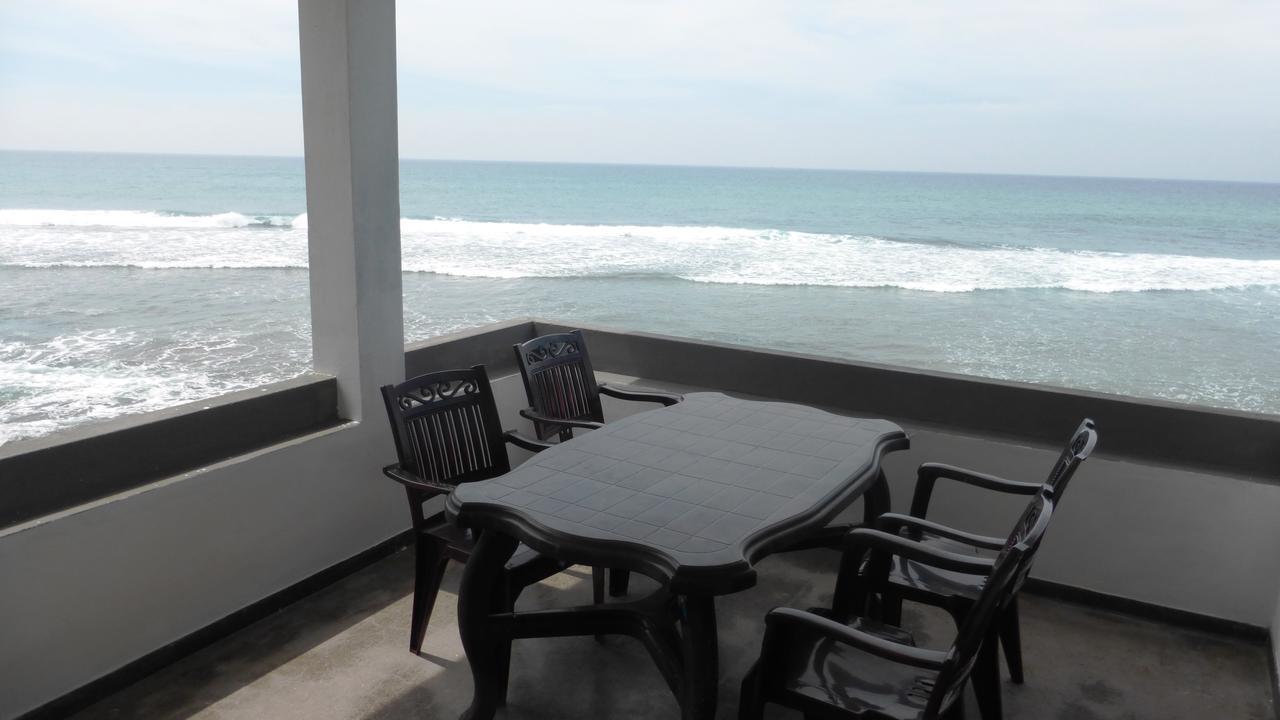 Ocean Reef Hotel Hikkaduwa Εξωτερικό φωτογραφία